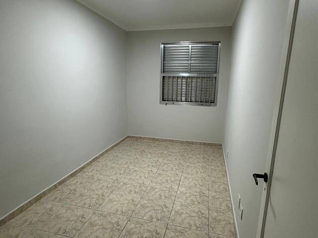 #ECS111 - Apartamento para Venda em Santos - SP - 2