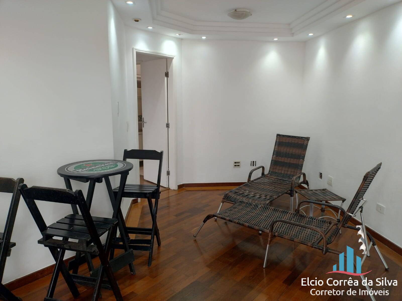 Apartamento para alugar com 3 quartos, 240m² - Foto 18