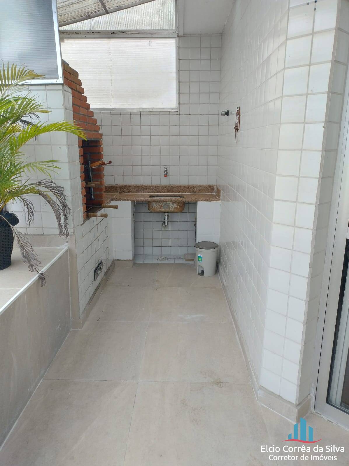 Apartamento para alugar com 3 quartos, 240m² - Foto 23