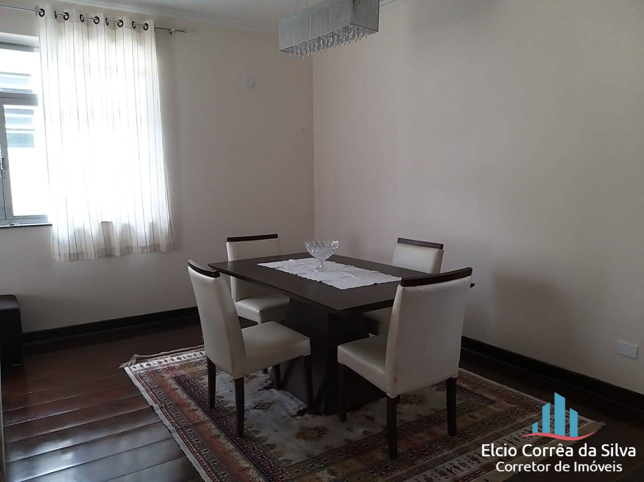 Casa à venda com 4 quartos, 230m² - Foto 4