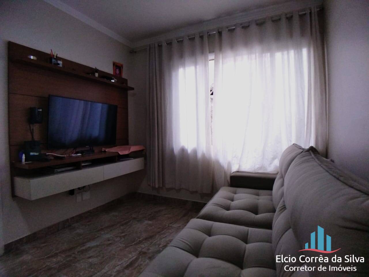 Casa à venda com 3 quartos, 85m² - Foto 1