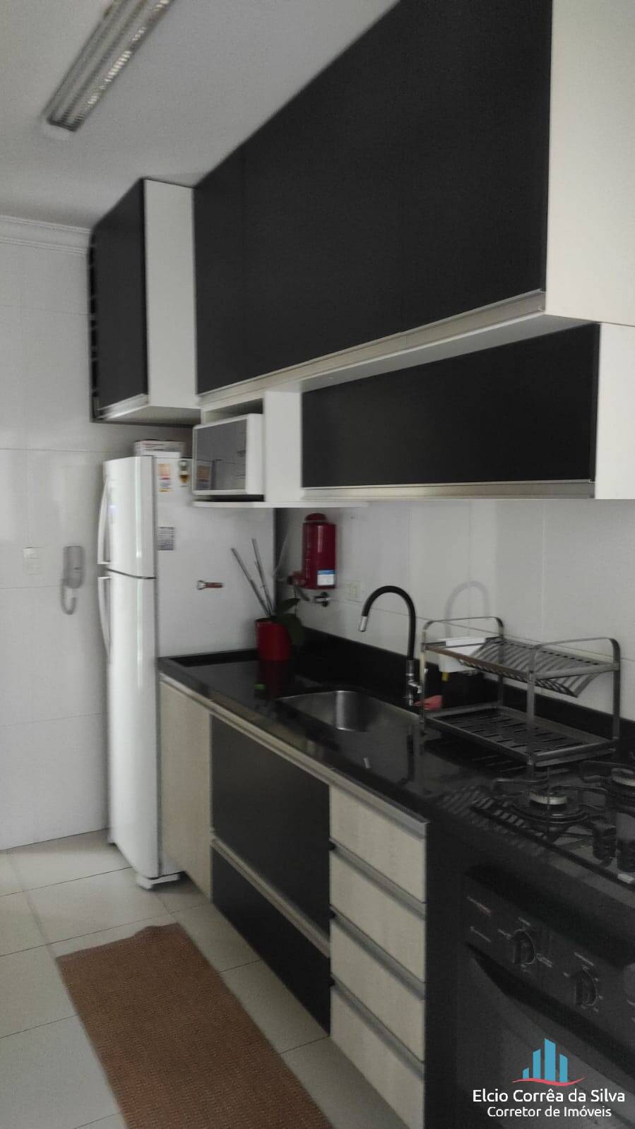 Apartamento à venda com 2 quartos, 75m² - Foto 4