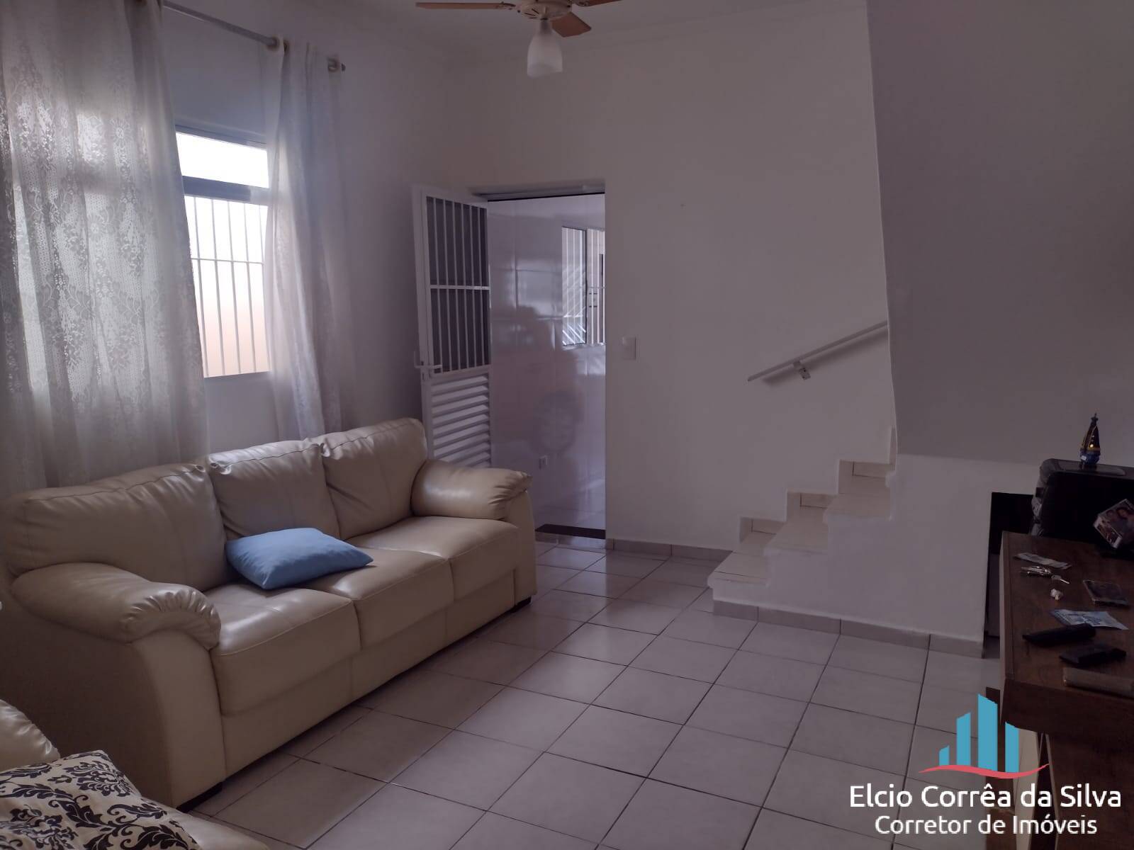 Casa à venda com 4 quartos, 189m² - Foto 3