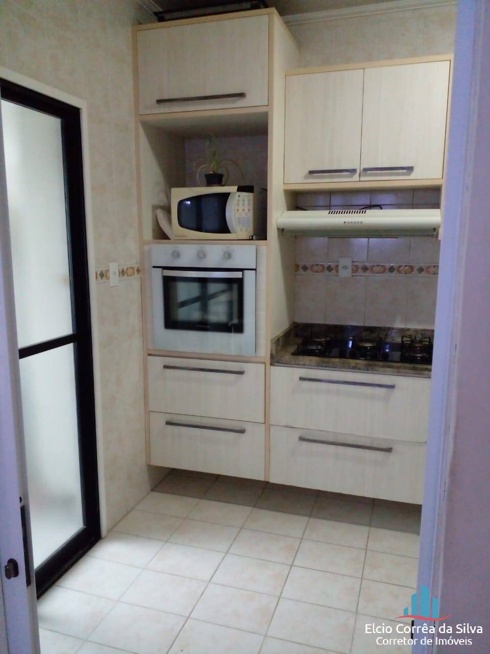 Apartamento à venda com 2 quartos, 100m² - Foto 7