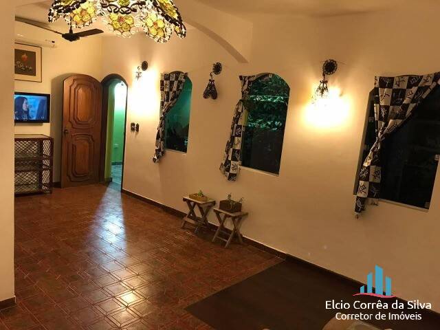 Casa à venda com 3 quartos, 150m² - Foto 1