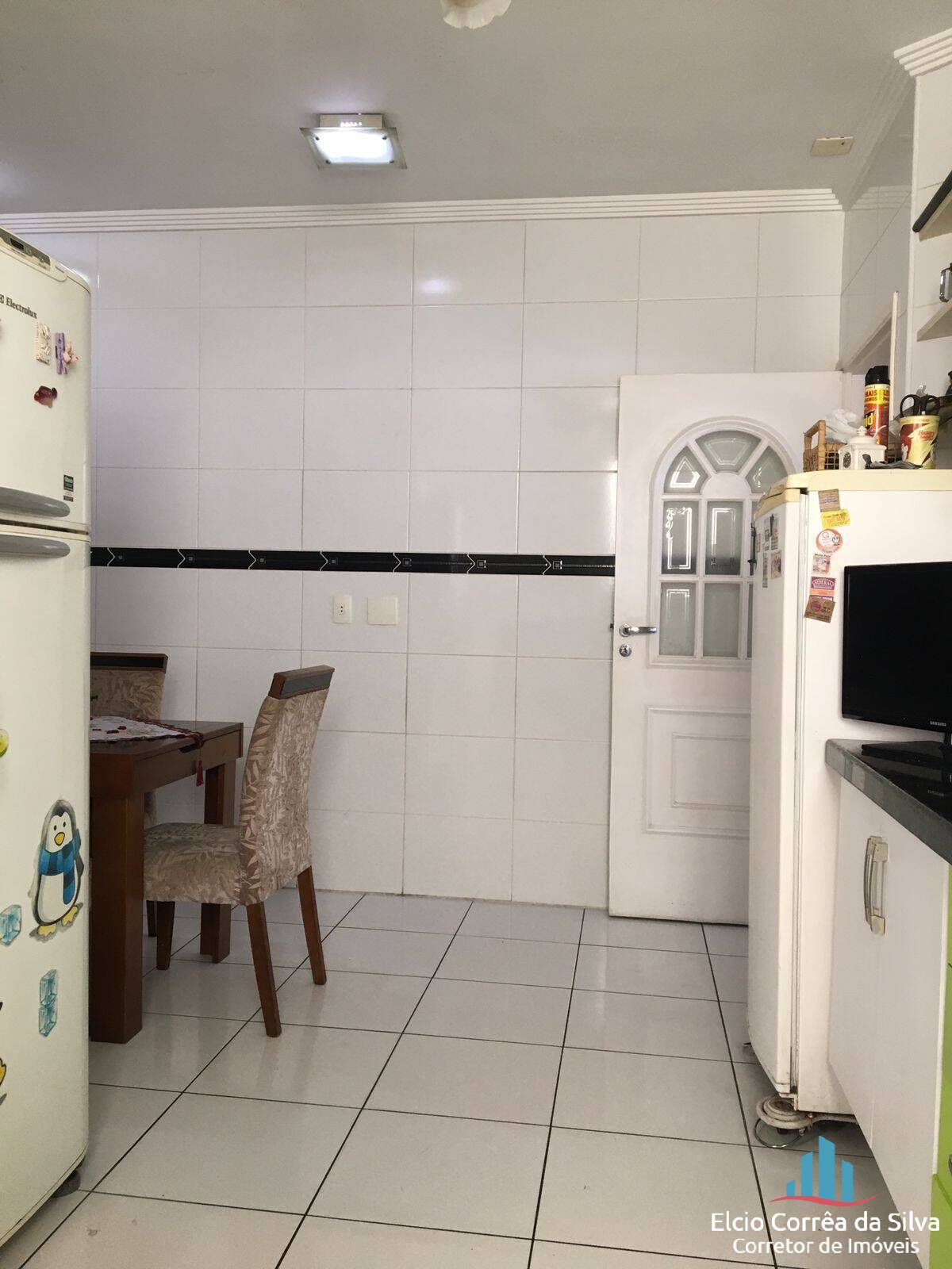 Casa à venda com 3 quartos, 131m² - Foto 5