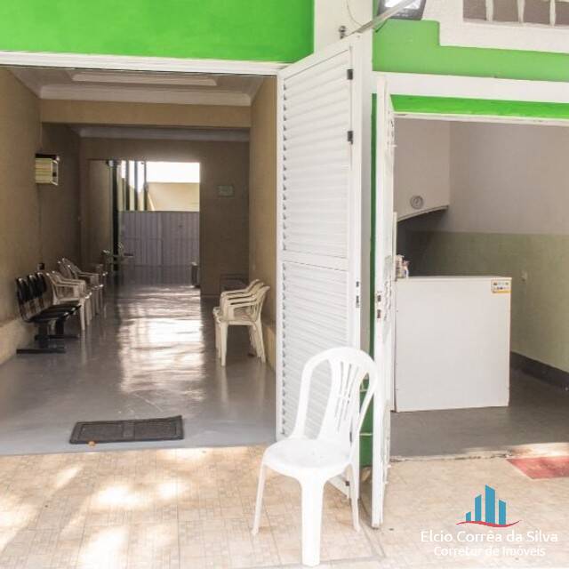 Casa, 3 quartos, 240 m² - Foto 3