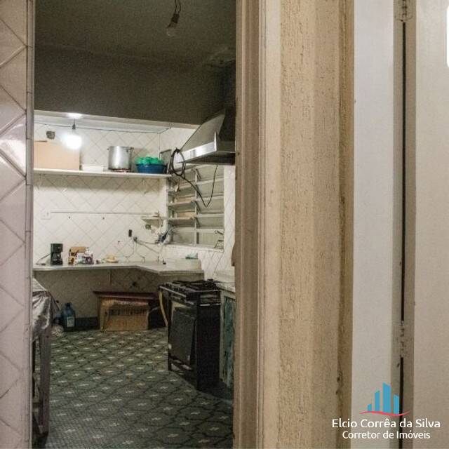 Casa à venda com 3 quartos, 240m² - Foto 7