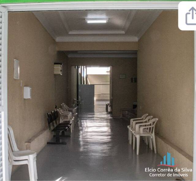 Casa à venda com 3 quartos, 240m² - Foto 17