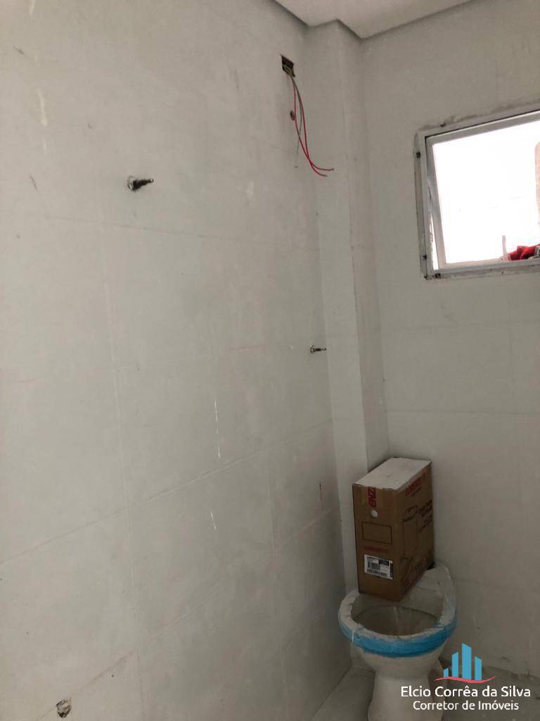 Apartamento à venda com 2 quartos, 70m² - Foto 18