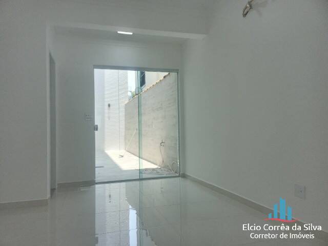 Casa à venda com 2 quartos, 110m² - Foto 3