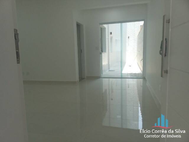 Casa à venda com 2 quartos, 110m² - Foto 2