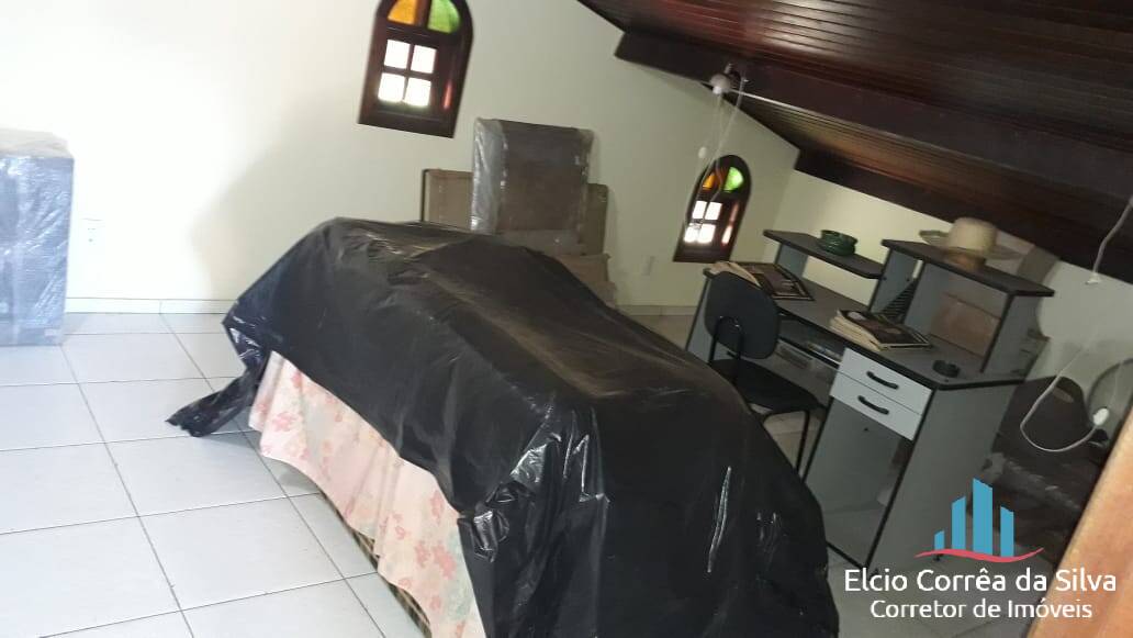 Casa para alugar com 5 quartos, 300m² - Foto 48