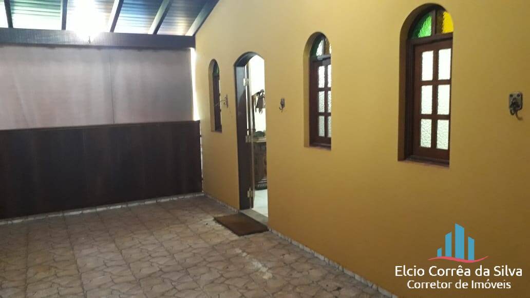 Casa para alugar com 5 quartos, 300m² - Foto 49