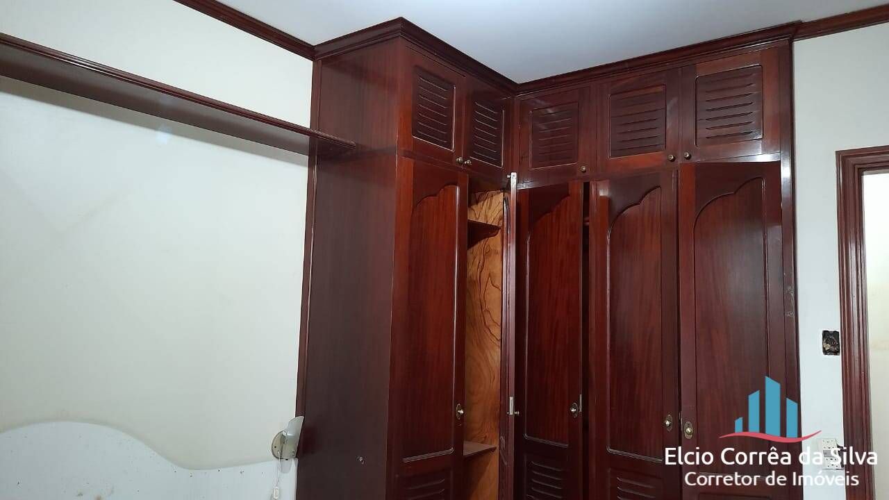 Apartamento para alugar com 4 quartos, 250m² - Foto 6