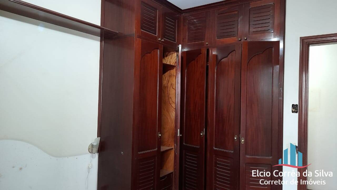 Apartamento para alugar com 4 quartos, 250m² - Foto 8