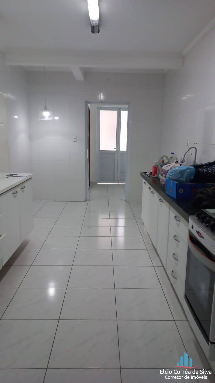 Apartamento à venda com 3 quartos, 233m² - Foto 6