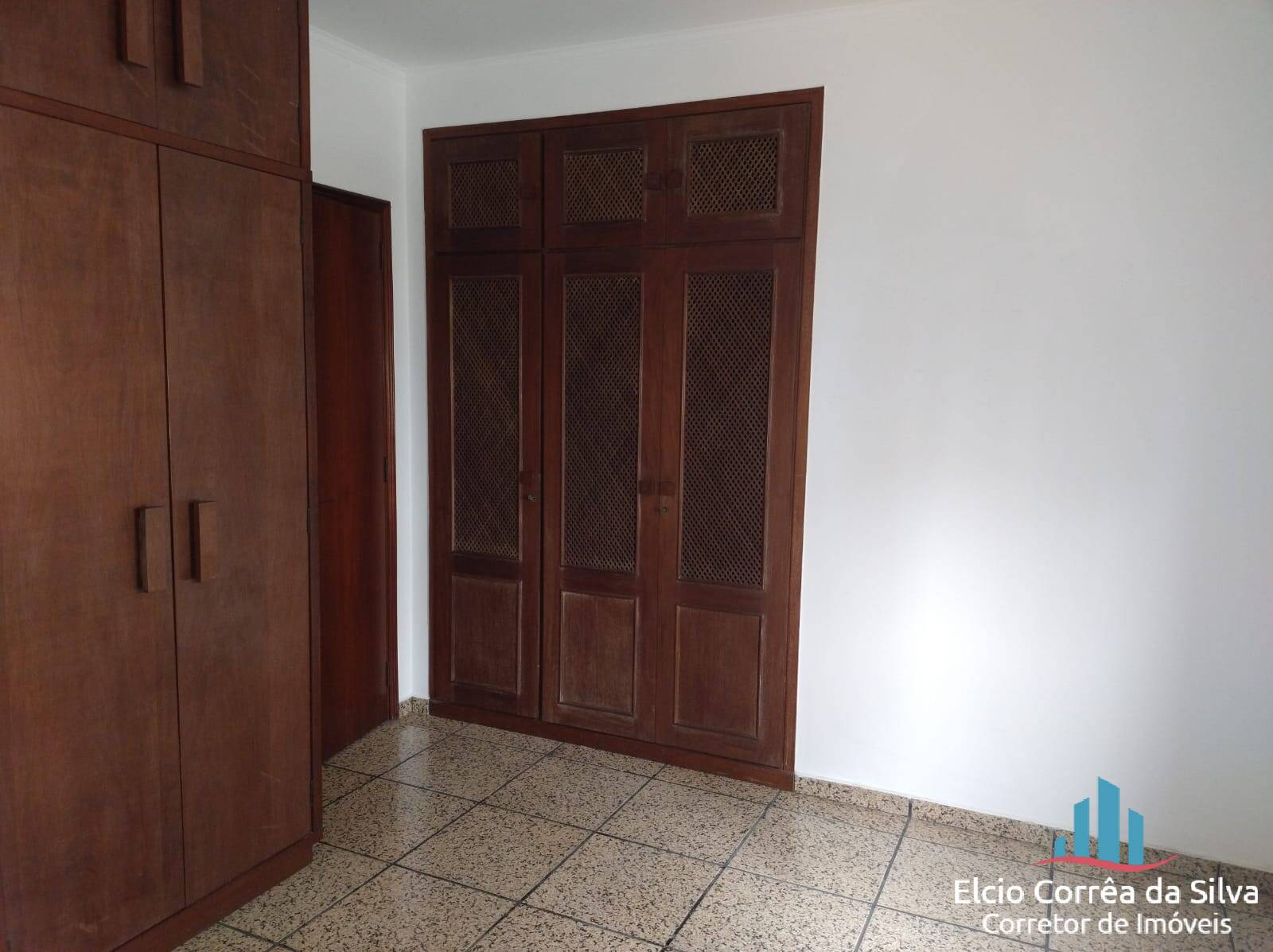 Apartamento à venda com 3 quartos, 233m² - Foto 12