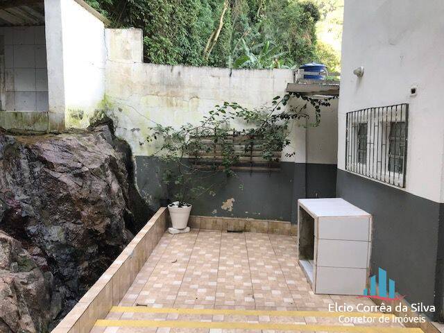 Casa à venda com 4 quartos, 300m² - Foto 49