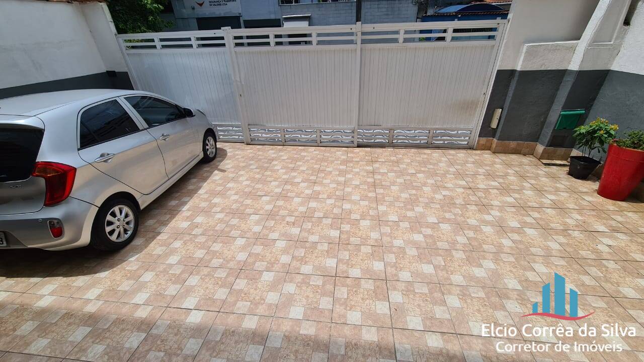 Casa à venda com 4 quartos, 300m² - Foto 60