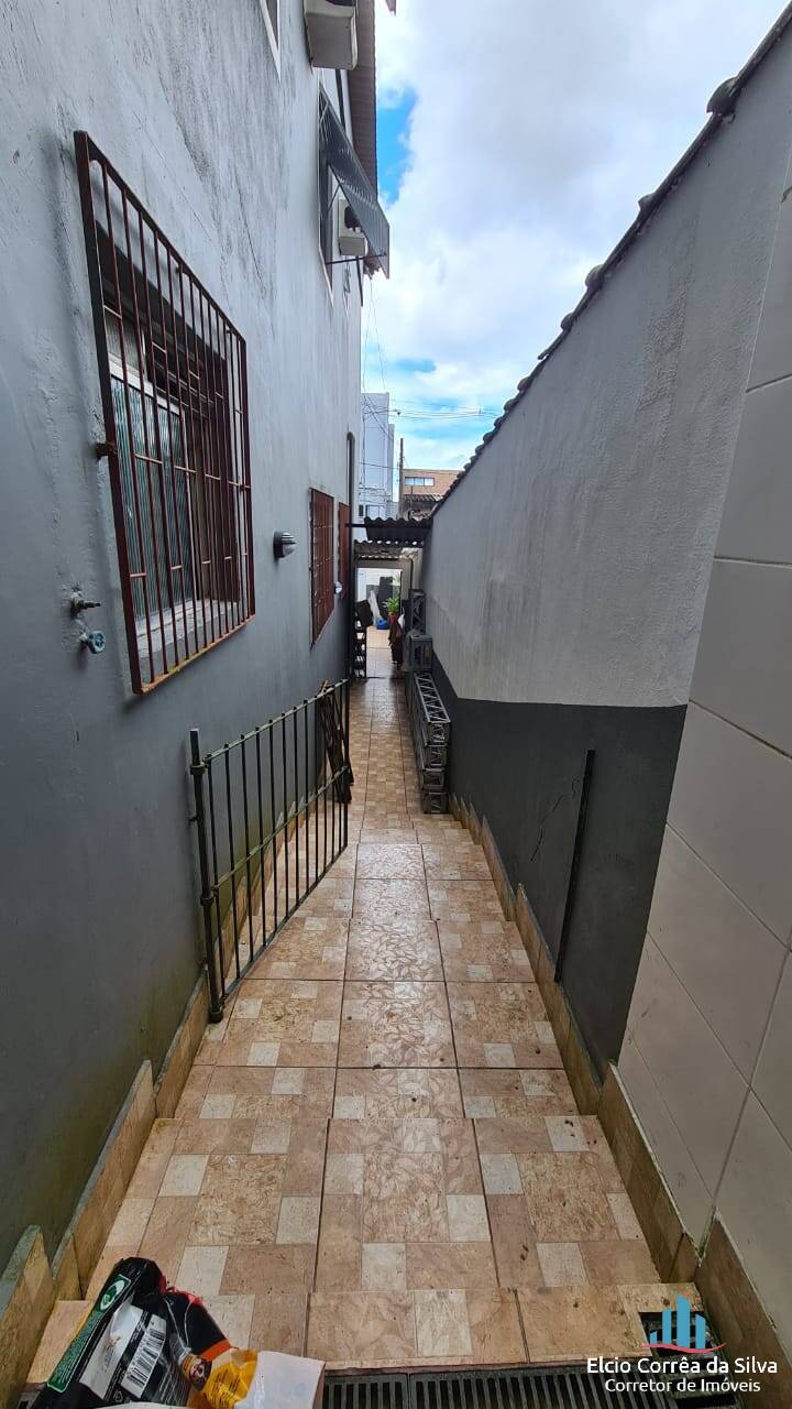 Casa à venda com 4 quartos, 300m² - Foto 64