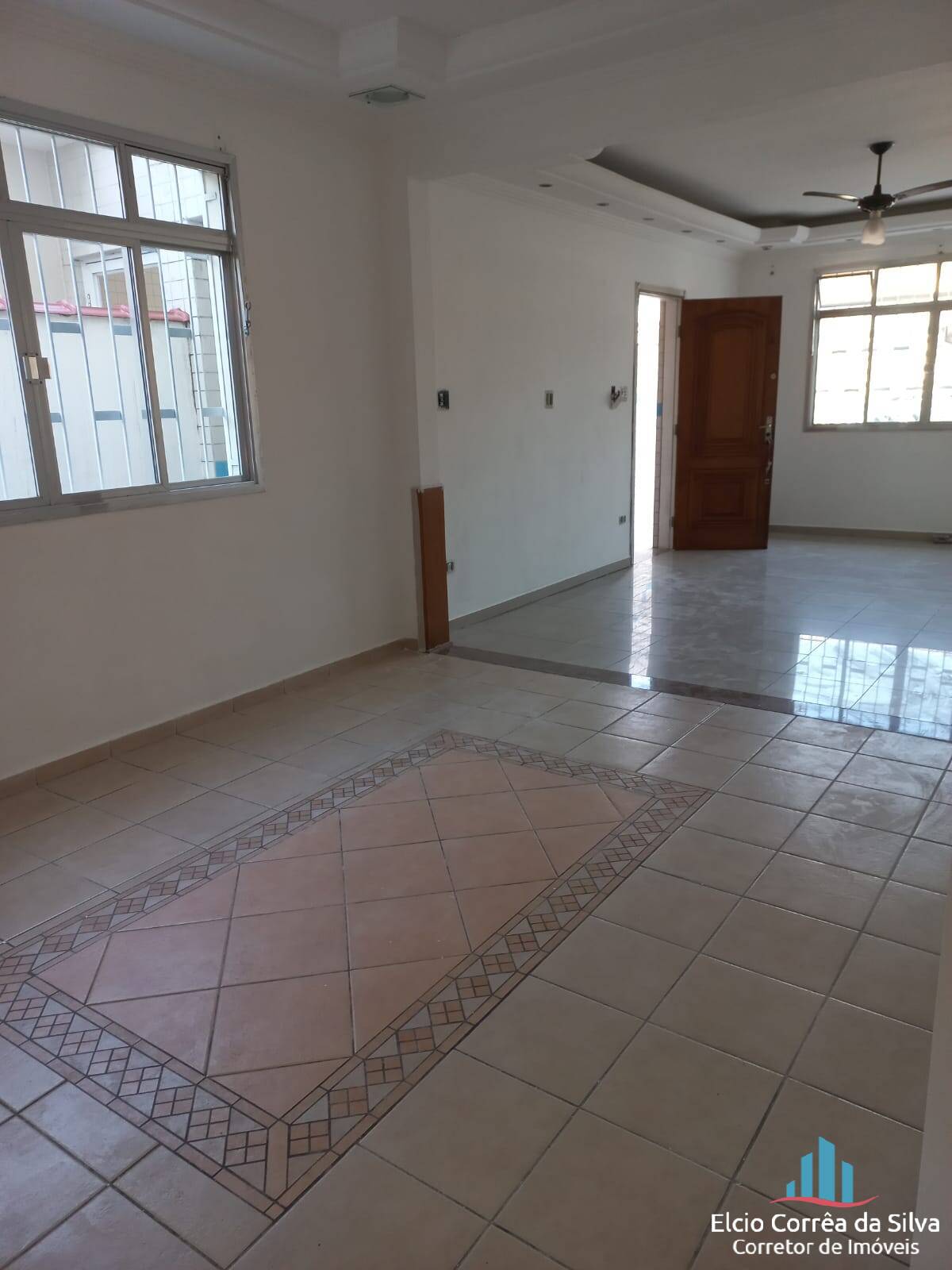 Casa à venda com 3 quartos, 121m² - Foto 3