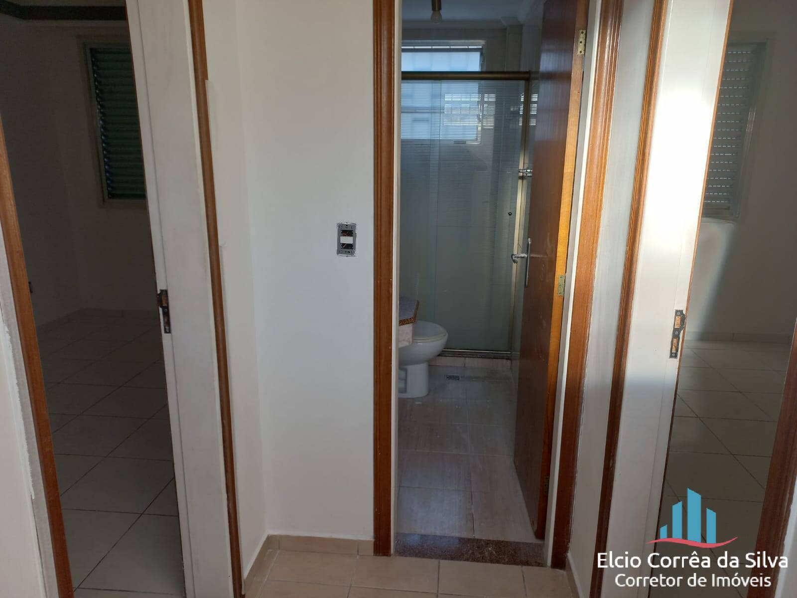 Casa à venda com 3 quartos, 121m² - Foto 14