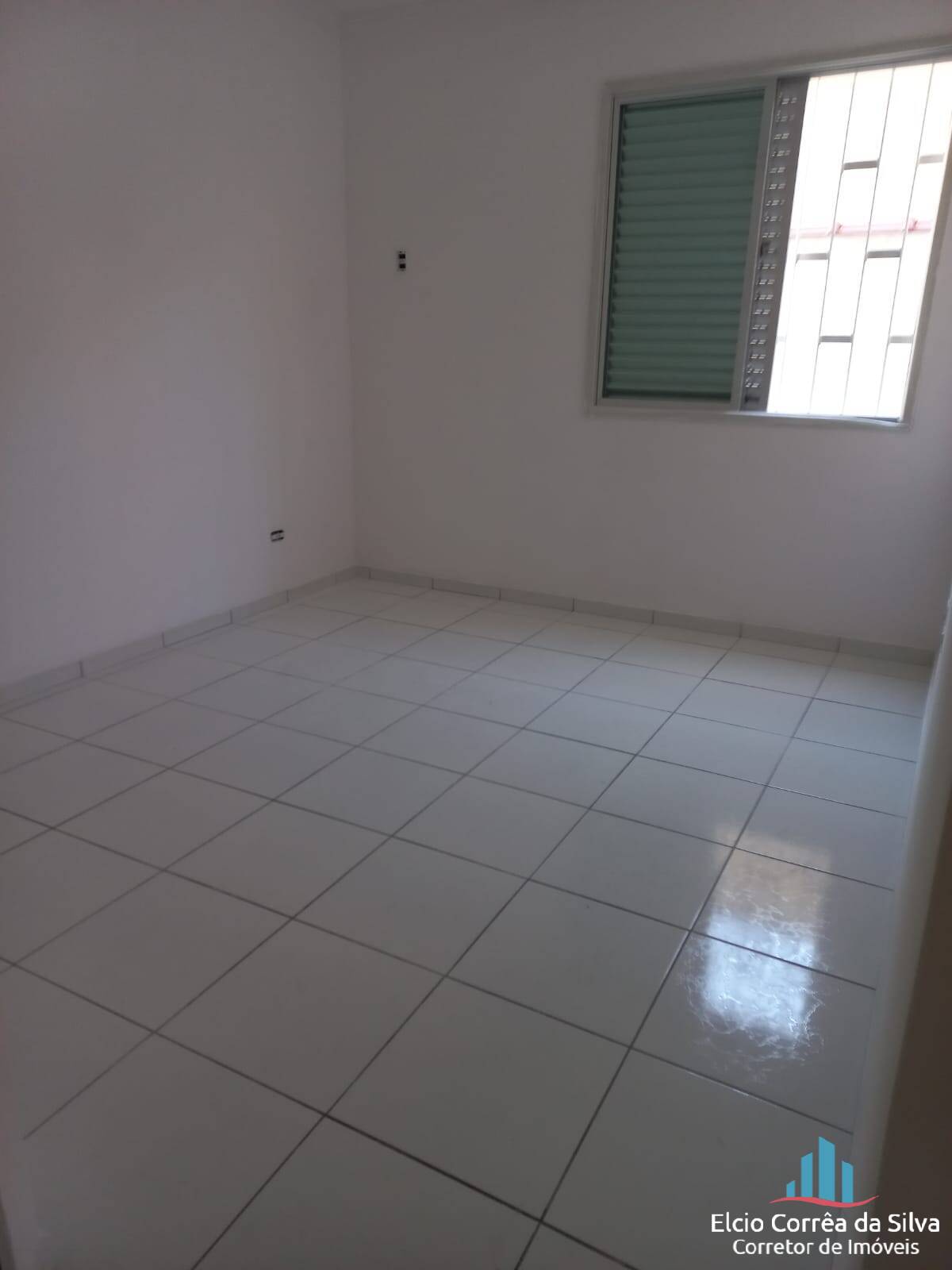 Casa à venda com 3 quartos, 121m² - Foto 8