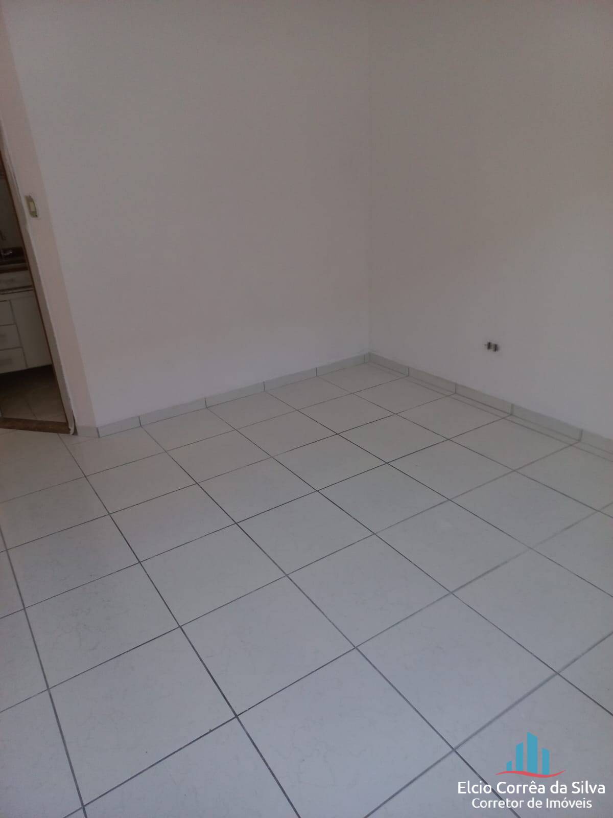 Casa à venda com 3 quartos, 121m² - Foto 9