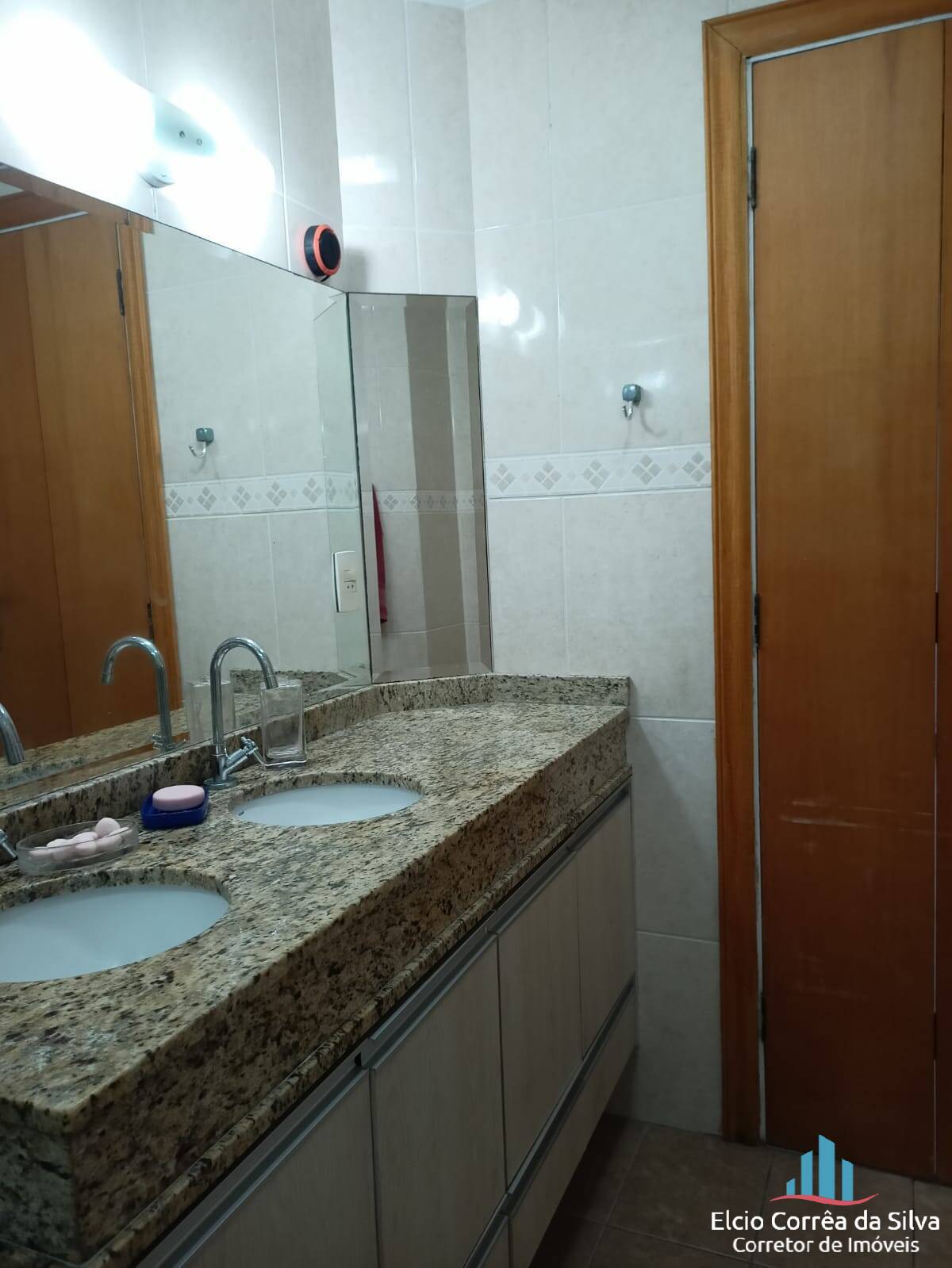 Apartamento para alugar com 2 quartos, 111m² - Foto 32