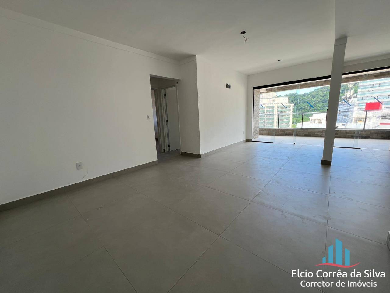 Apartamento à venda com 3 quartos, 120m² - Foto 2