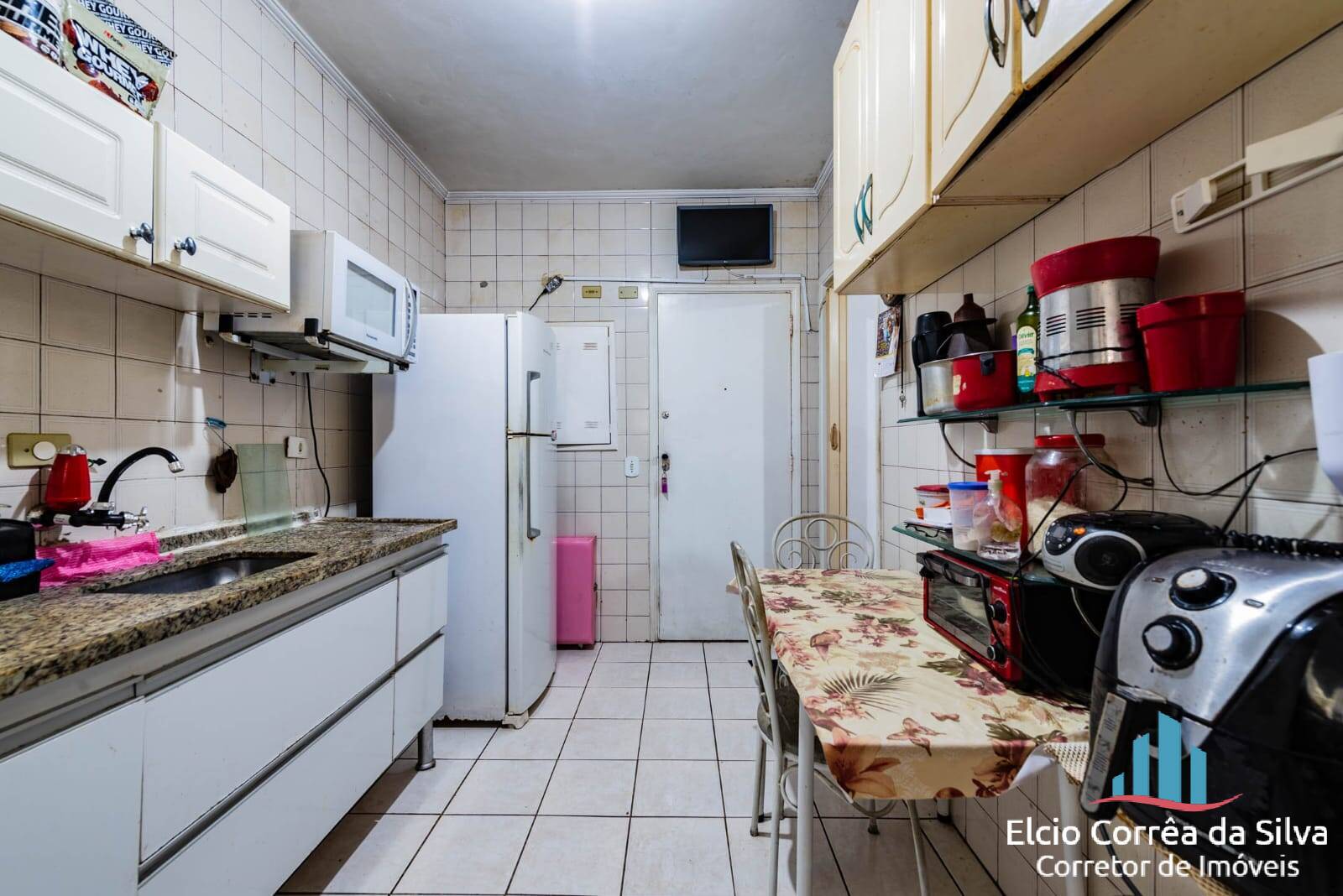 Apartamento à venda com 2 quartos, 61m² - Foto 5