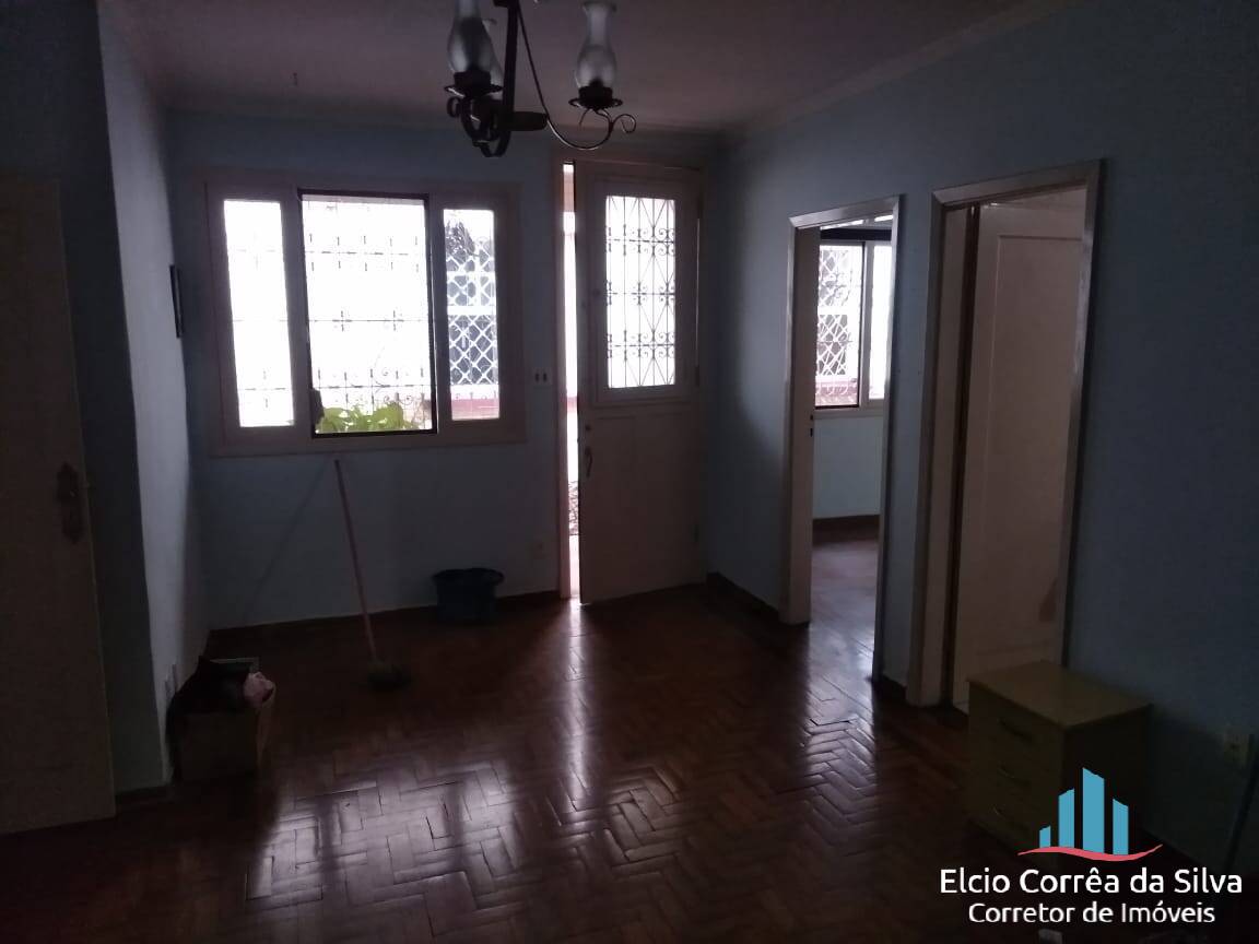 Casa à venda com 2 quartos, 207m² - Foto 2