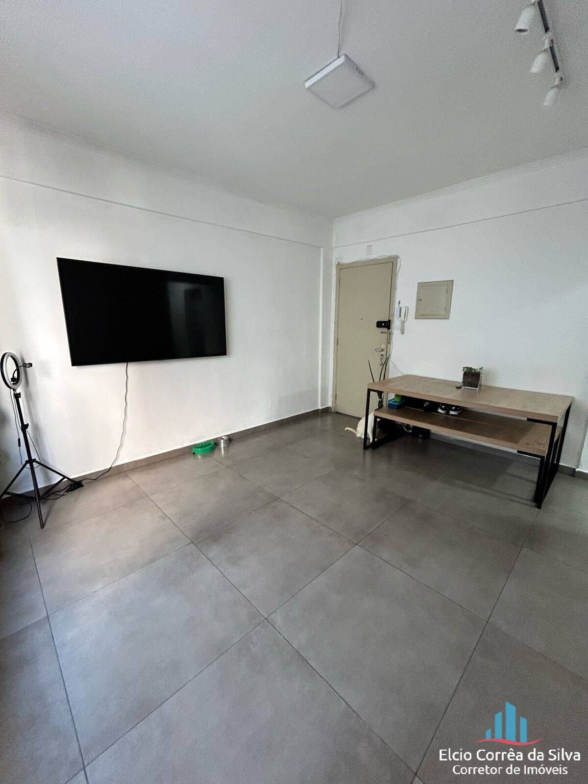 Apartamento à venda com 1 quarto, 60m² - Foto 4