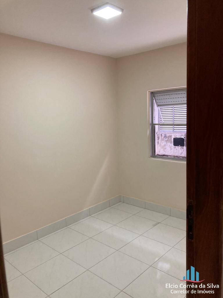 Apartamento à venda com 3 quartos, 70m² - Foto 2