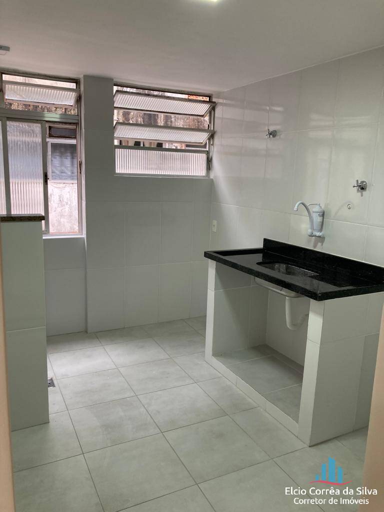 Apartamento à venda com 3 quartos, 70m² - Foto 4