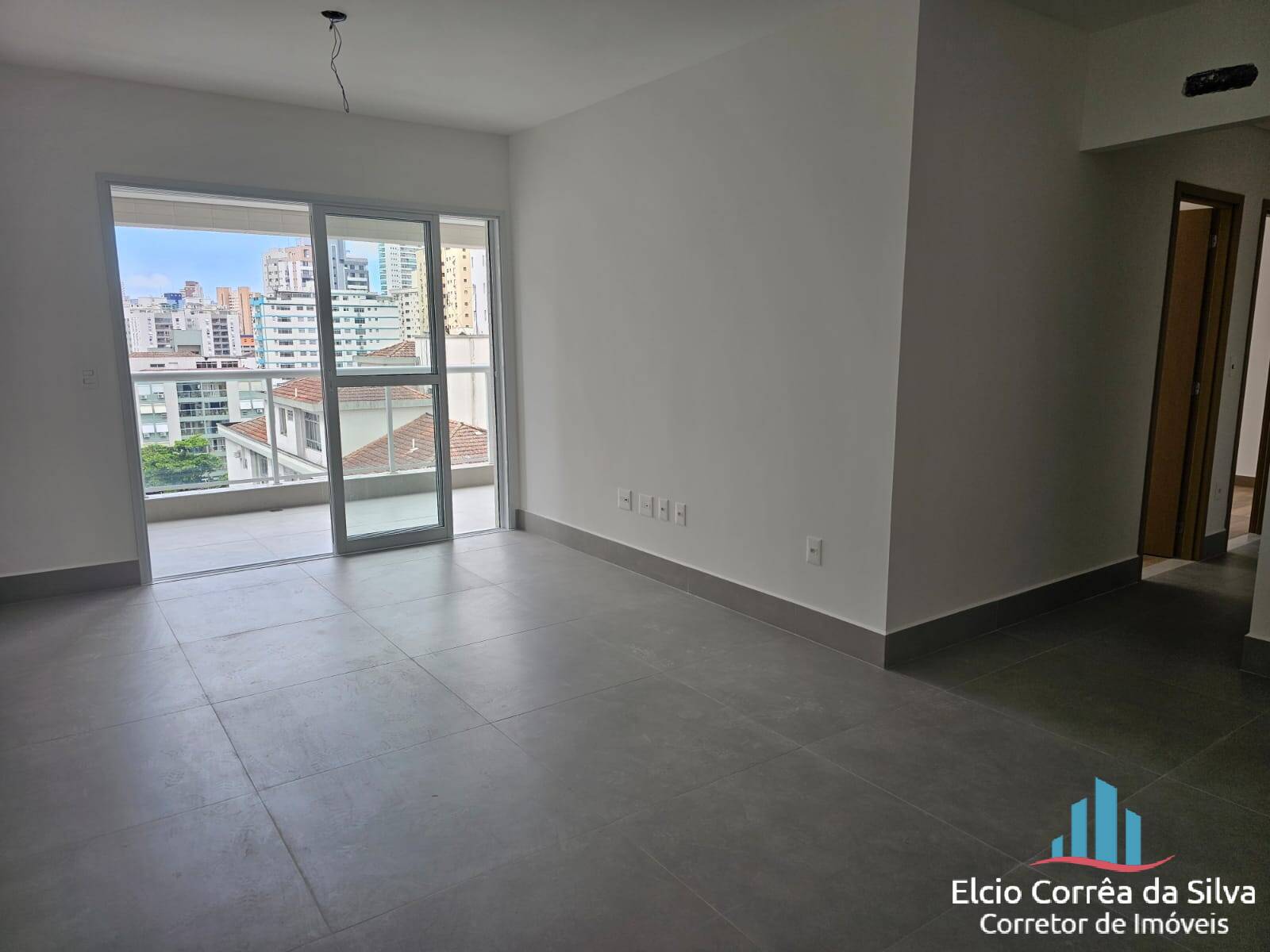 Apartamento à venda com 3 quartos, 133m² - Foto 2