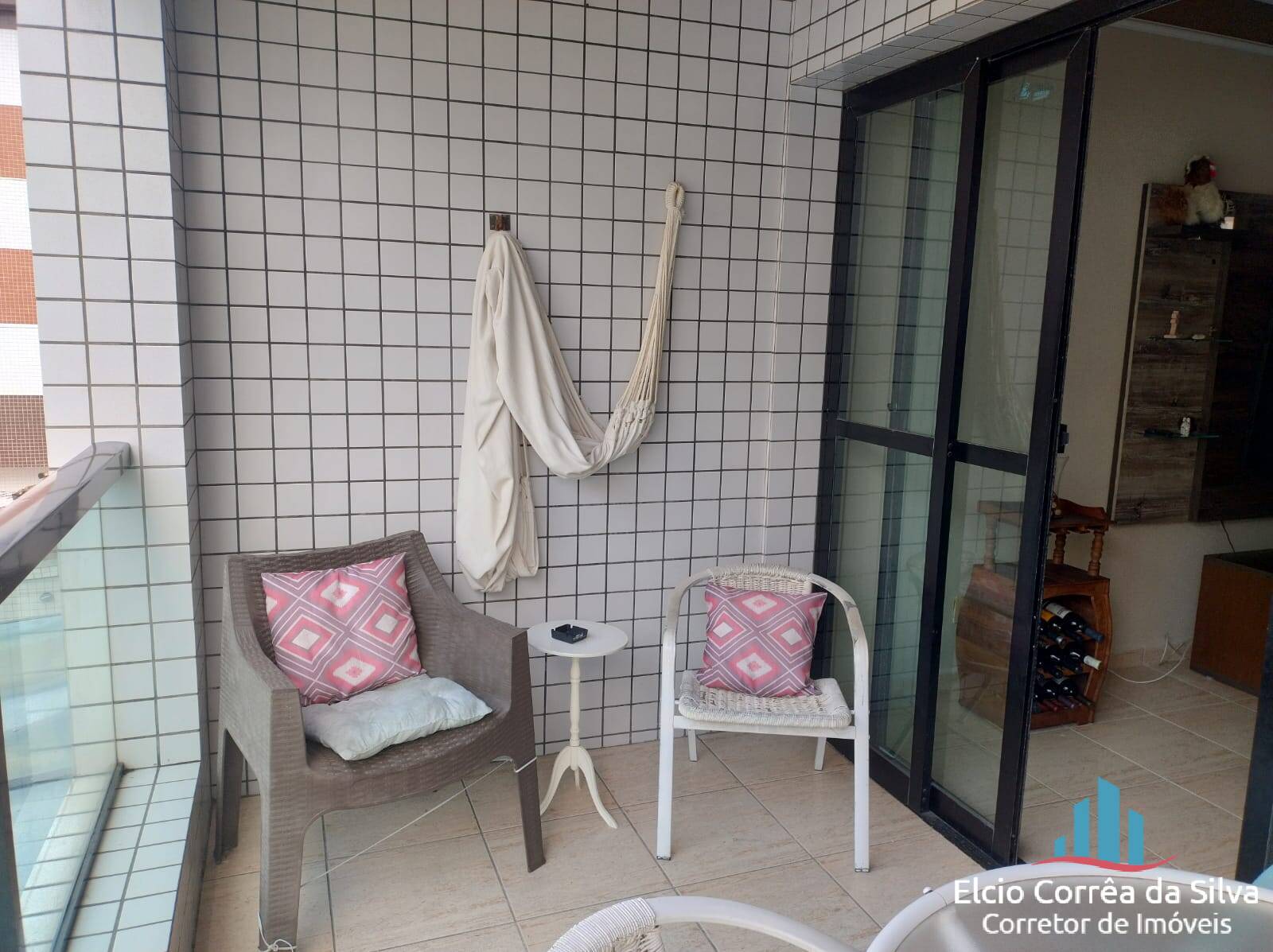 Apartamento à venda com 3 quartos, 107m² - Foto 3