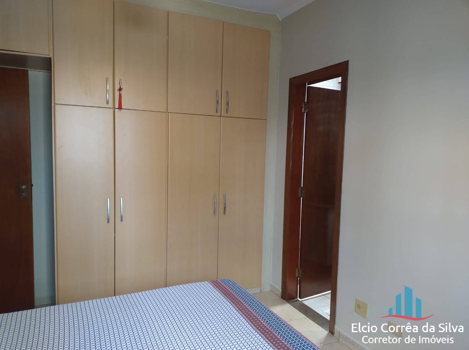 Apartamento à venda com 3 quartos, 107m² - Foto 13