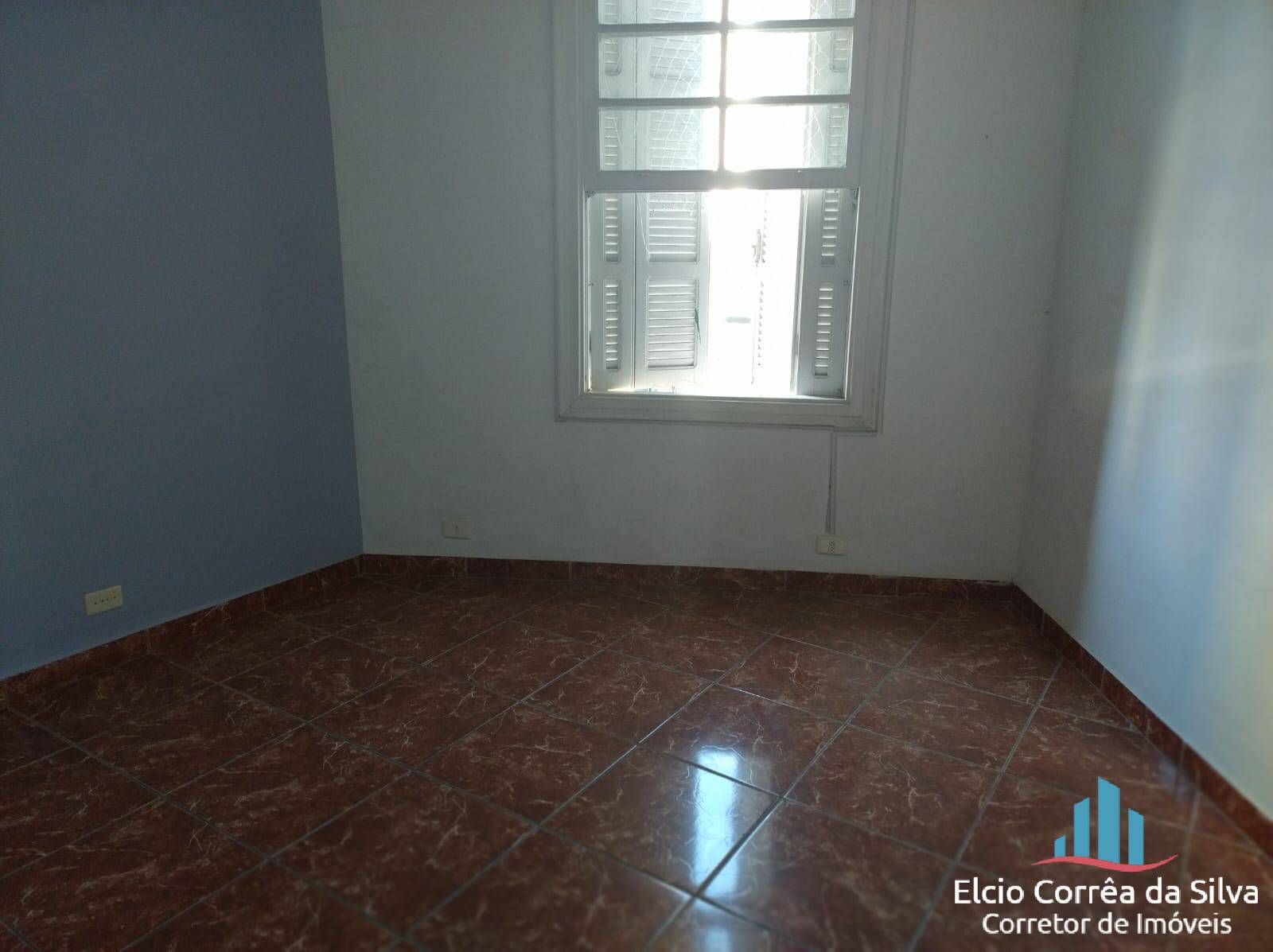 Casa para alugar com 4 quartos, 200m² - Foto 6