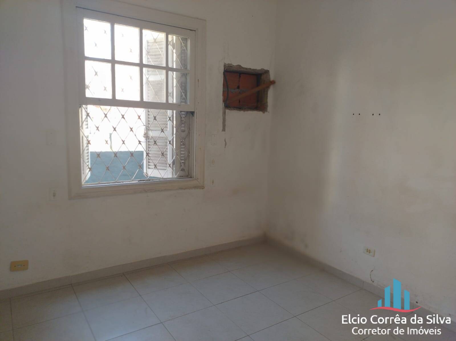 Casa para alugar com 4 quartos, 200m² - Foto 15