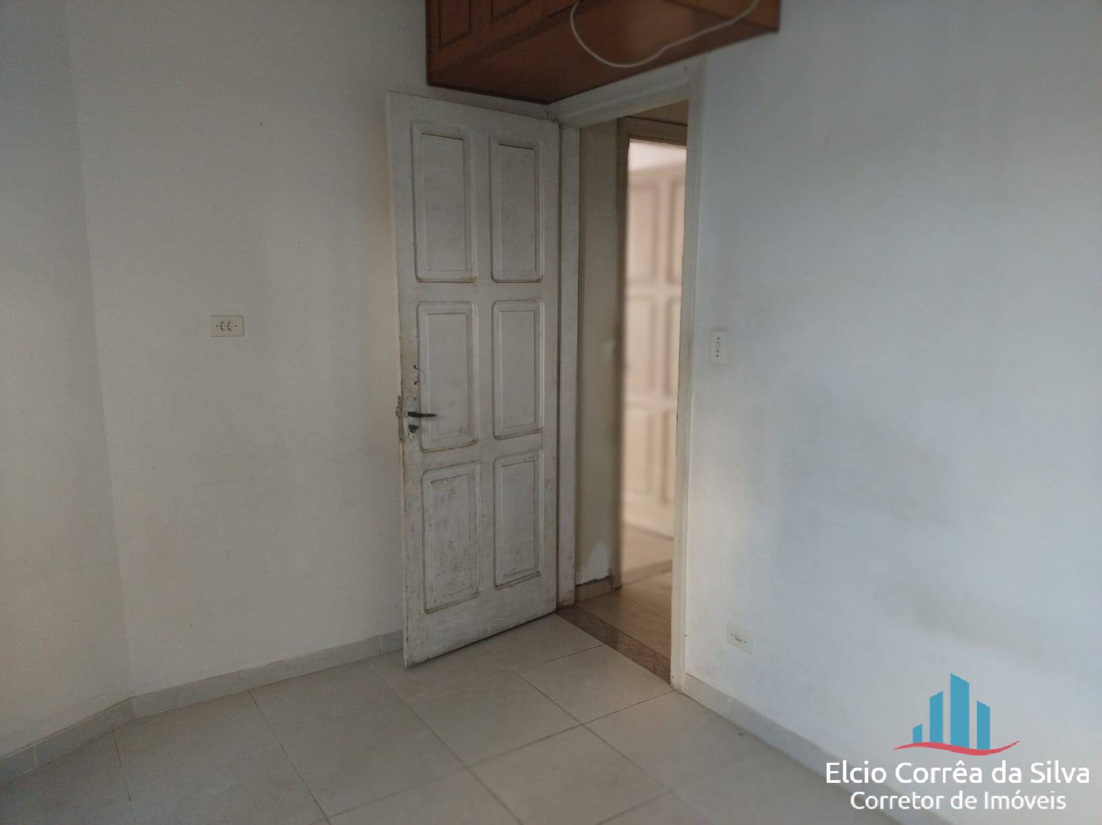 Casa para alugar com 4 quartos, 200m² - Foto 17