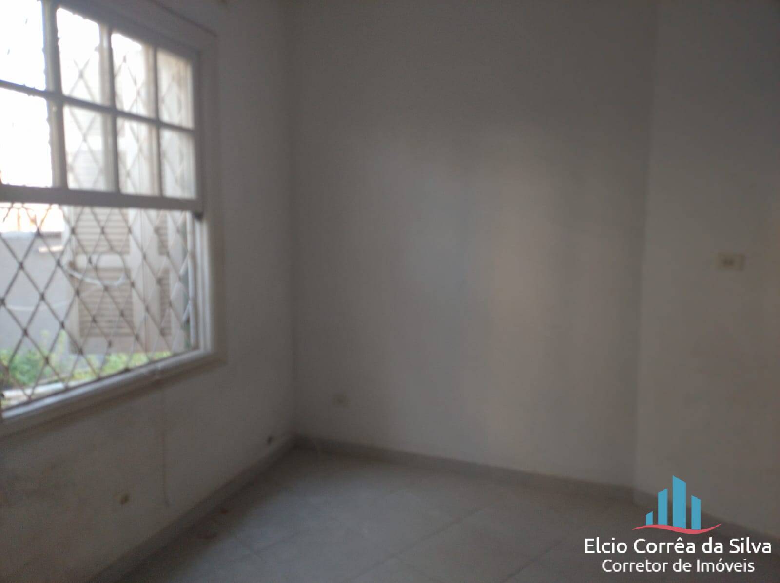 Casa para alugar com 4 quartos, 200m² - Foto 16