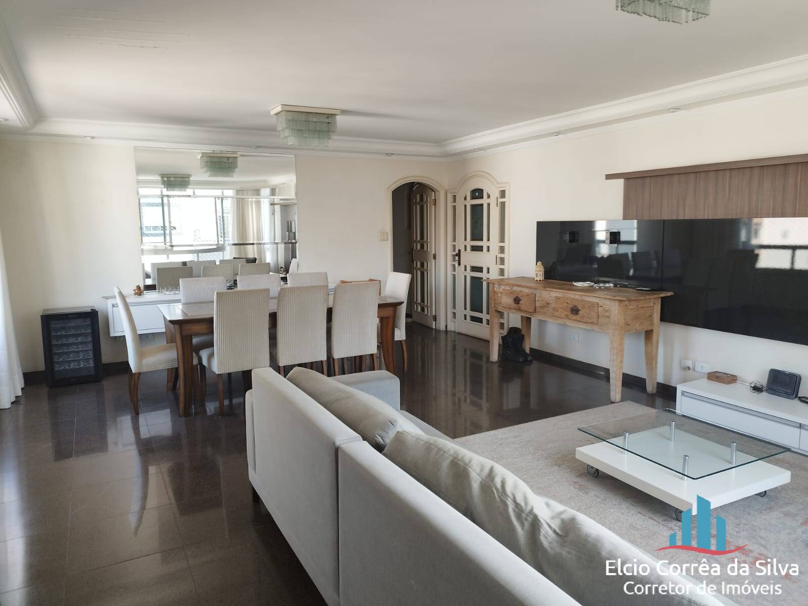 Apartamento à venda com 3 quartos, 194m² - Foto 1