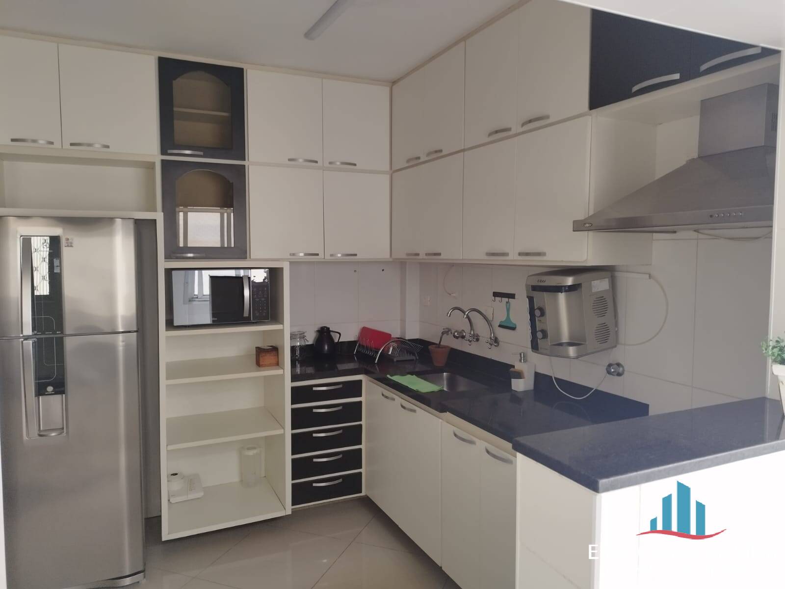 Apartamento à venda com 3 quartos, 194m² - Foto 9