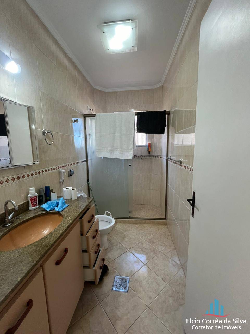 Apartamento para alugar com 2 quartos, 110m² - Foto 16