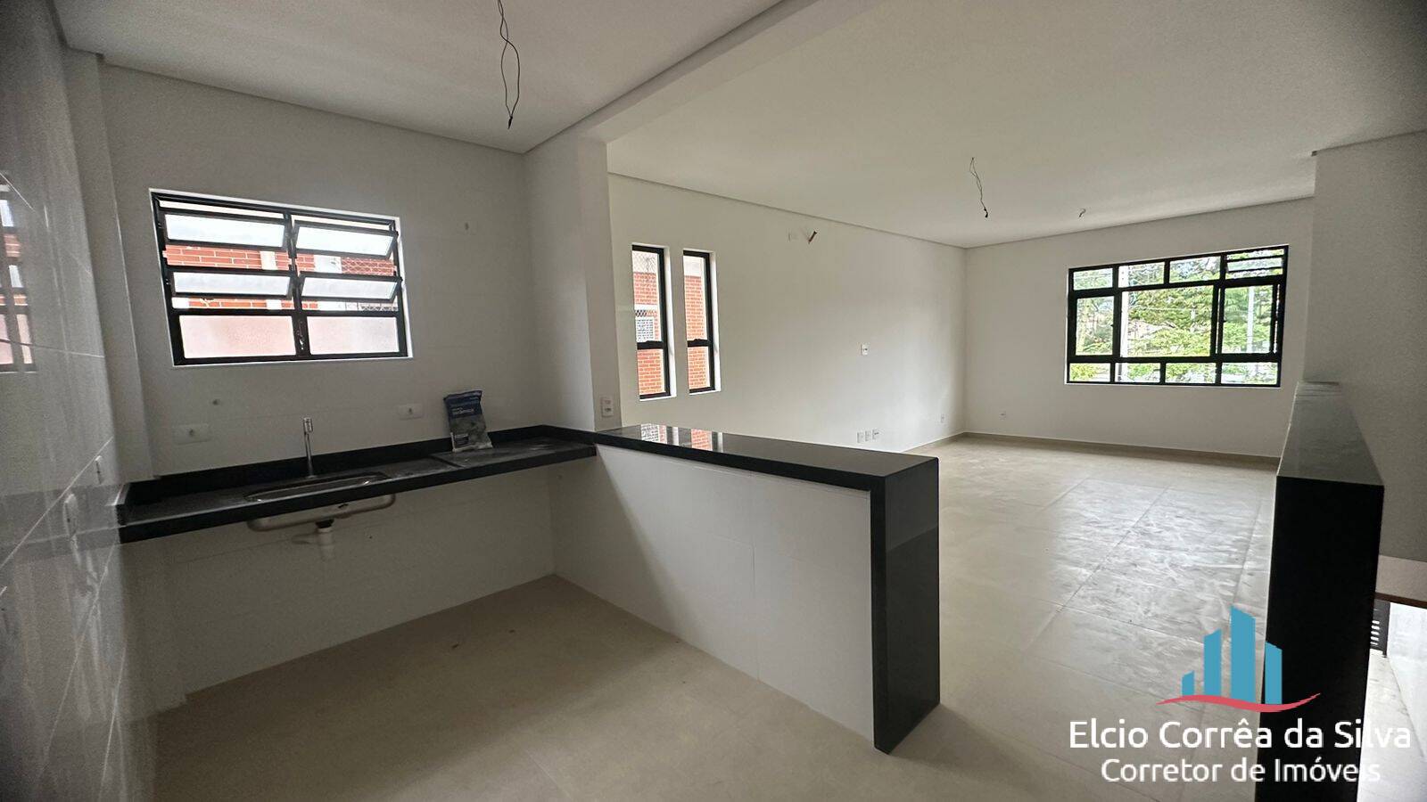 Casa à venda com 2 quartos, 100m² - Foto 4