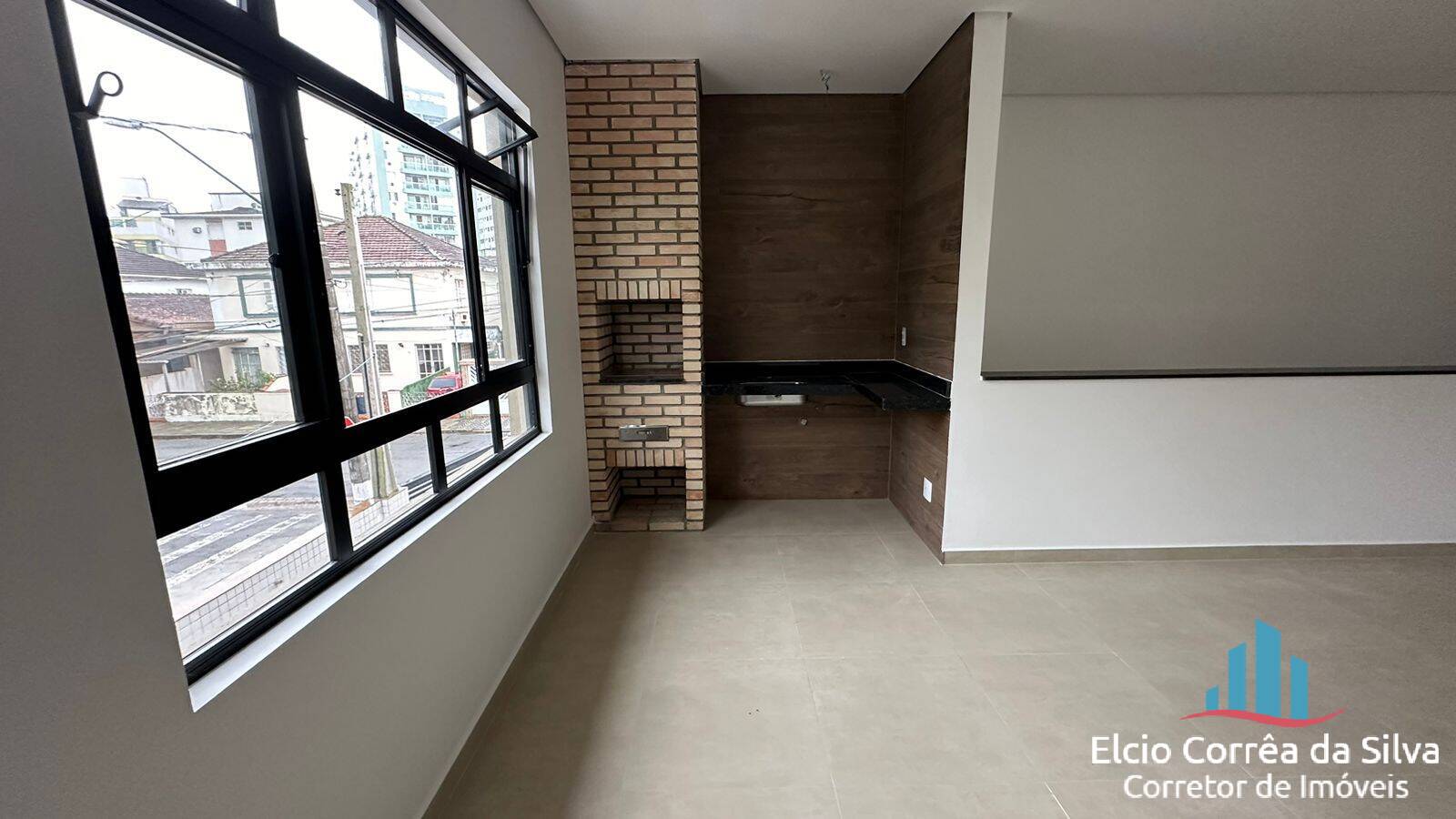 Casa à venda com 2 quartos, 100m² - Foto 1