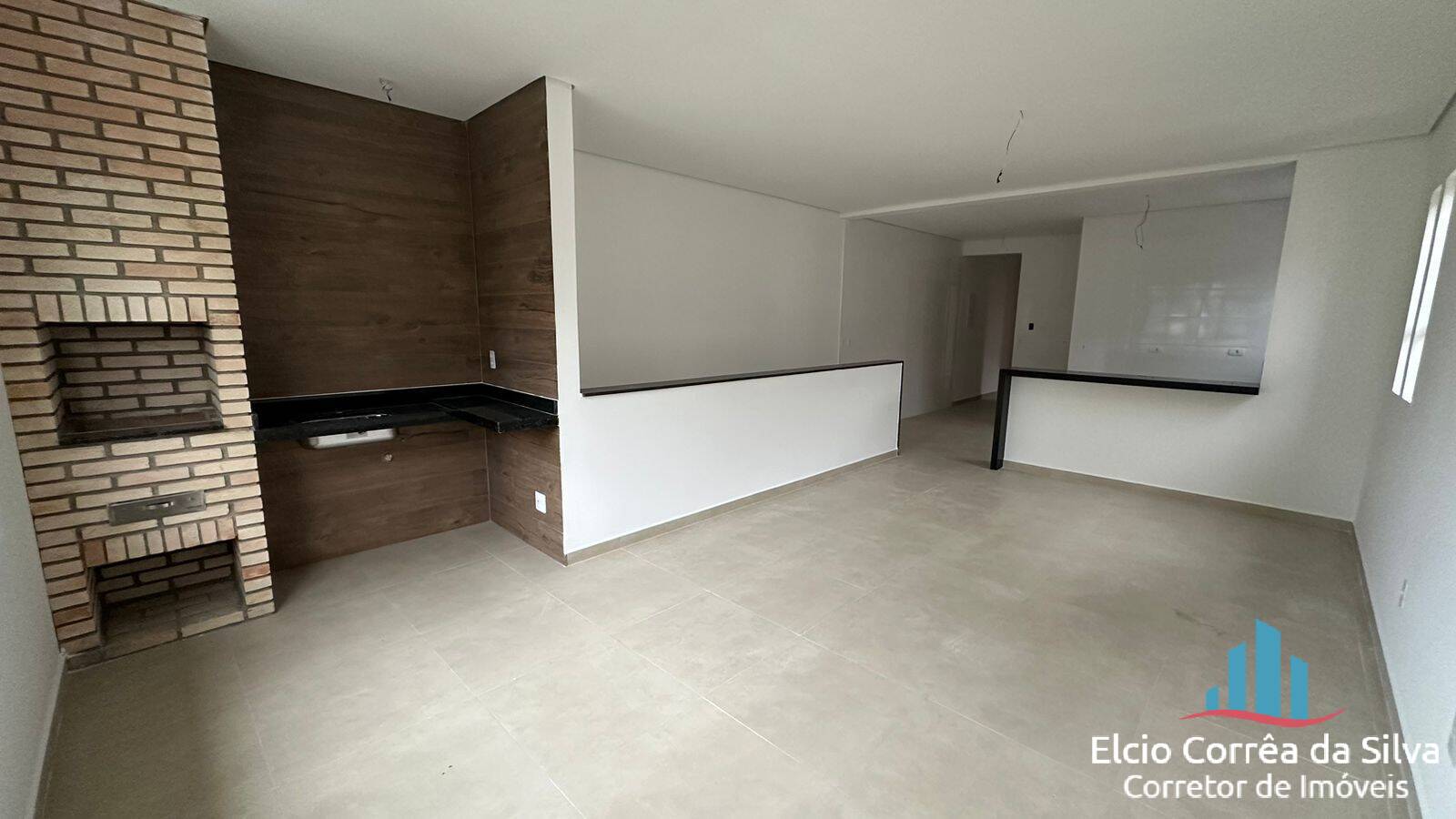 Casa à venda com 2 quartos, 100m² - Foto 2