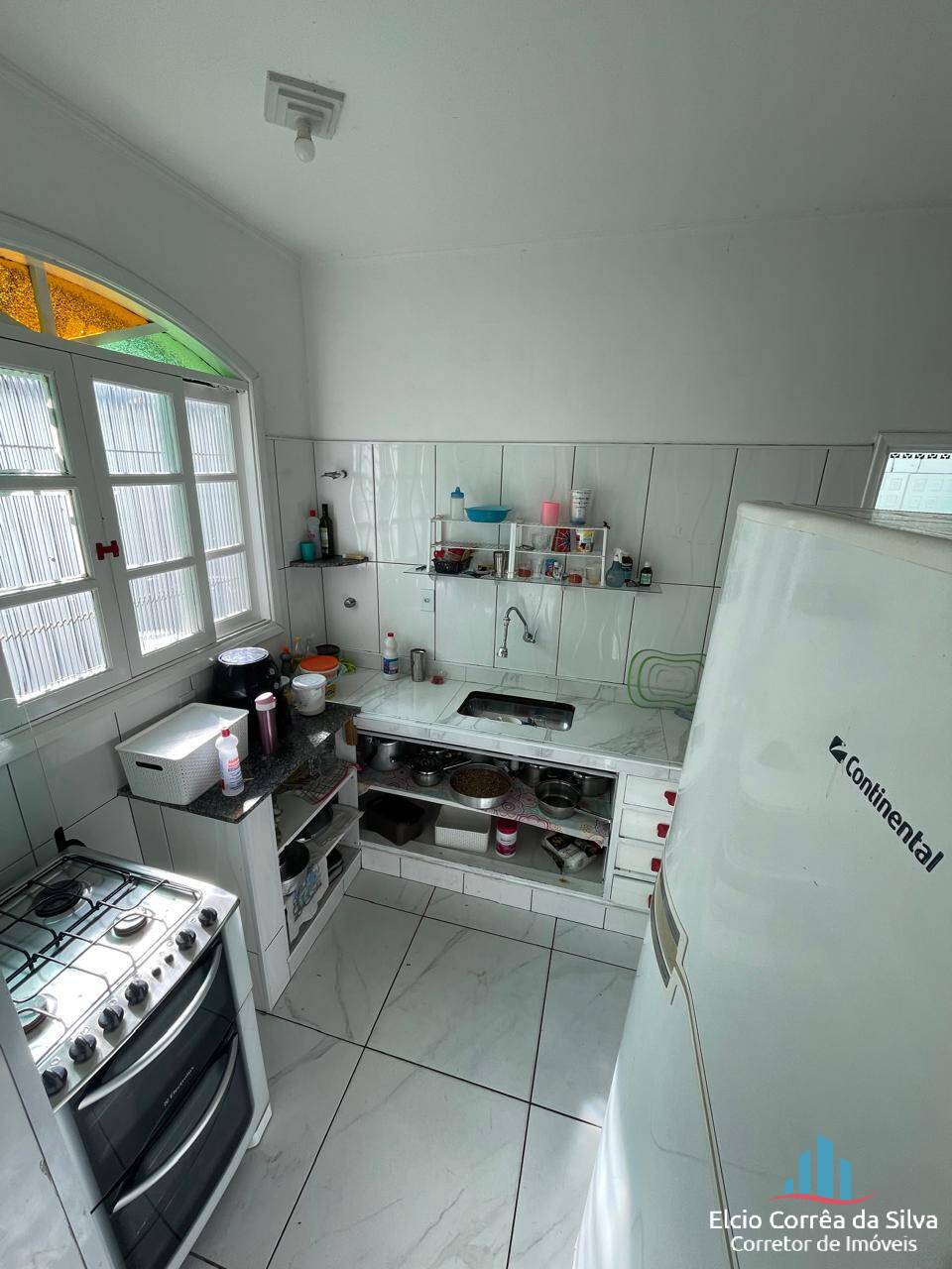 Casa à venda com 3 quartos, 300m² - Foto 8